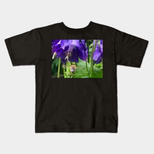 Columbine with flying Honey Bee Kids T-Shirt